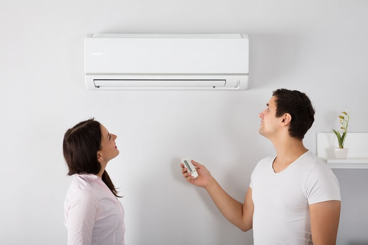 Nên mua máy lạnh hãng nào?